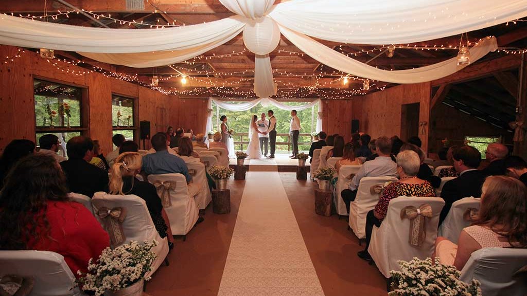 Wedding in Activity Barn